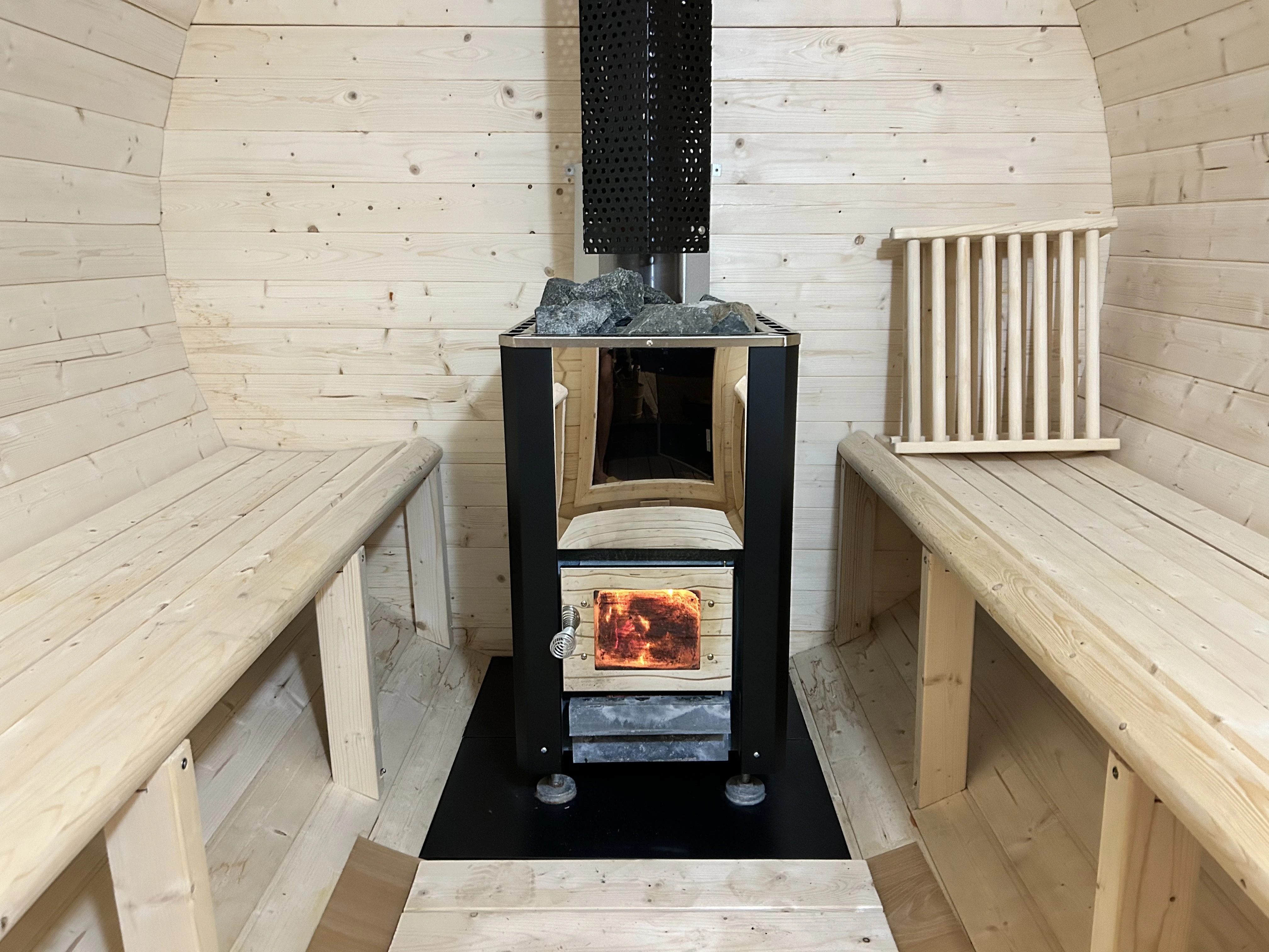 薪ストーブ式バレルサウナ
